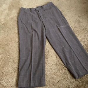 Briggs of NY woman’s pants